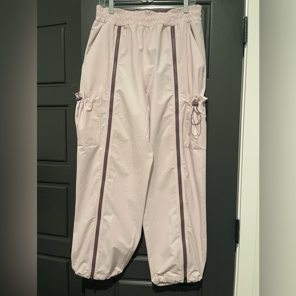 Athleta Stay Fly Pink and Mauve Zipper Nylon Track Pant Size Medium Gently Worn